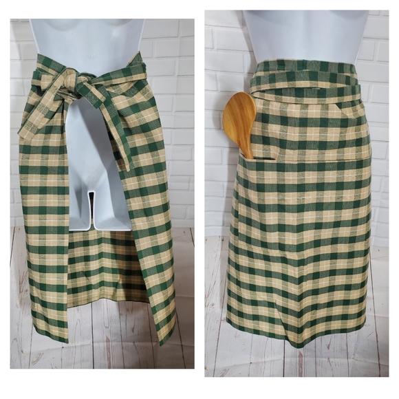 Gingham Plaid Green and Beige Waist Apron with Pockets - Picture 1 of 6